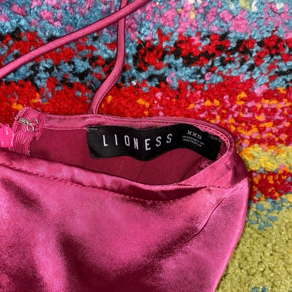 Princess Polly LIONESS Silk slit dress - Picture 15 of 16